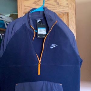 Nike pull over